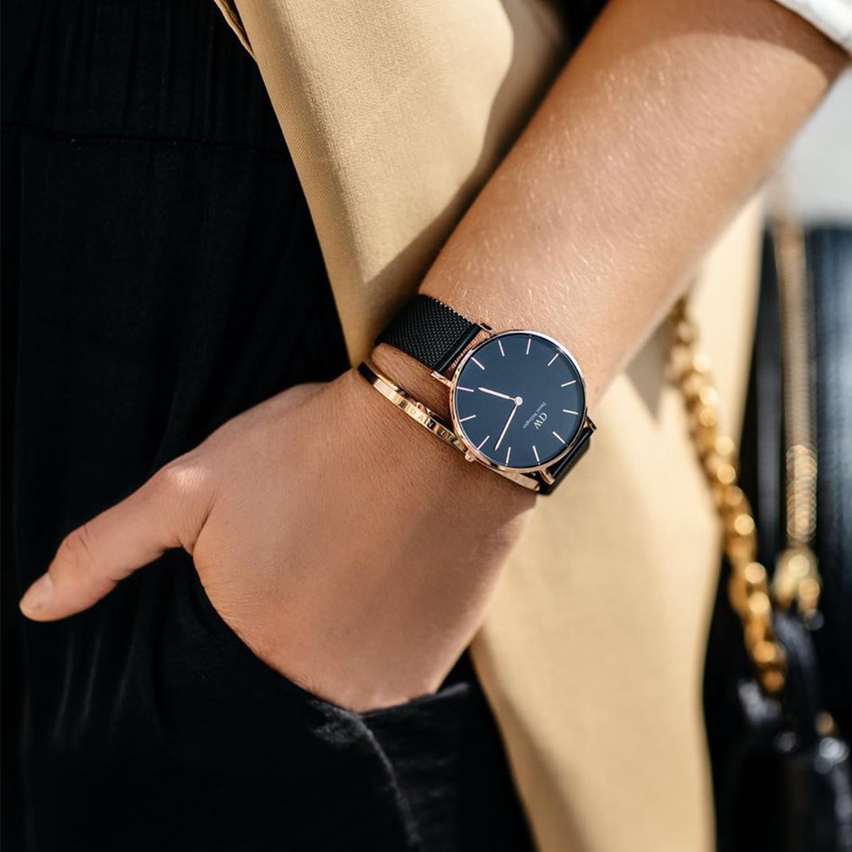Daniel Wellington 腕時計 PETITE ASHFIELD 28 DW00100246 Petite Ashfield - Black women's watch with rose gold | DW